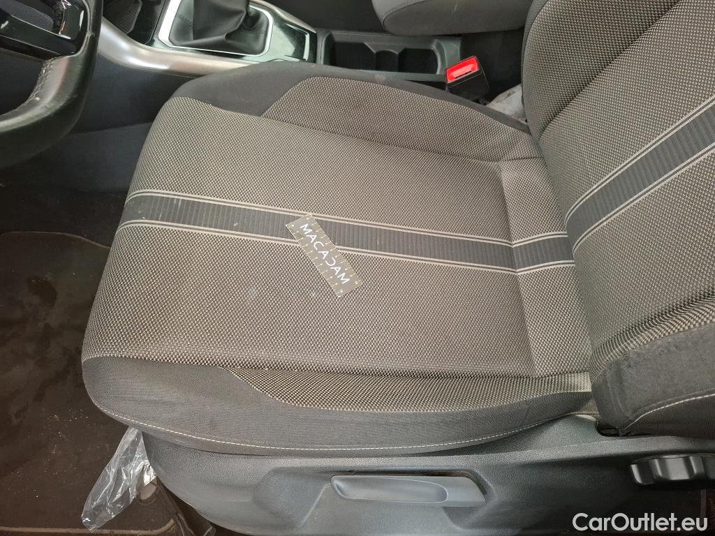  Volkswagen  T-ROC VOLKSWAGEN  / 2017 / 5P / SUV 2.0 TDI 115 LOUNGE BUS #46