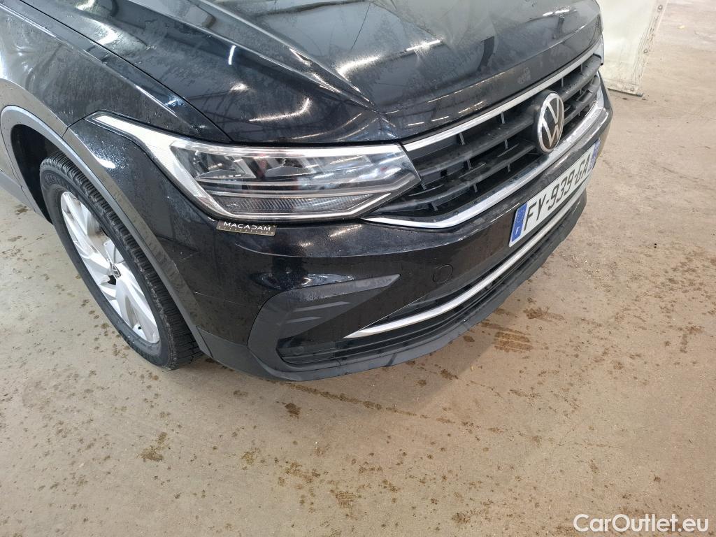  Volkswagen  Tiguan VOLKSWAGEN  / 2020 / 5P / SUV 2.0 TDI 150 DSG7 Life Business 4M #1