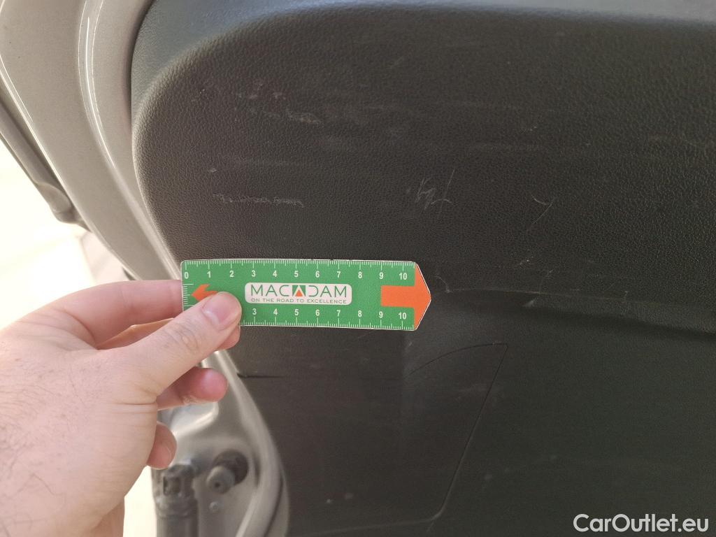  Volkswagen  Tiguan VOLKSWAGEN  Allspace / 2017 / 5P / SUV 2.0 TDI 150 DSG7 Confortline Business #49