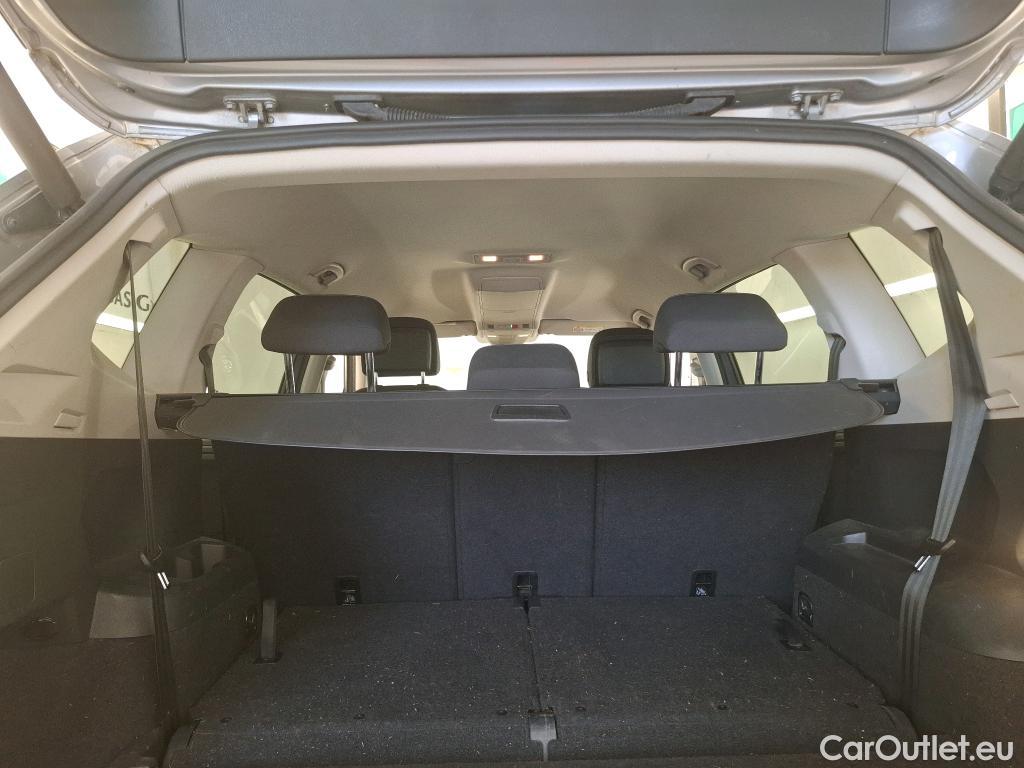  Volkswagen  Tiguan VOLKSWAGEN  Allspace / 2017 / 5P / SUV 2.0 TDI 150 DSG7 Confortline Business #1