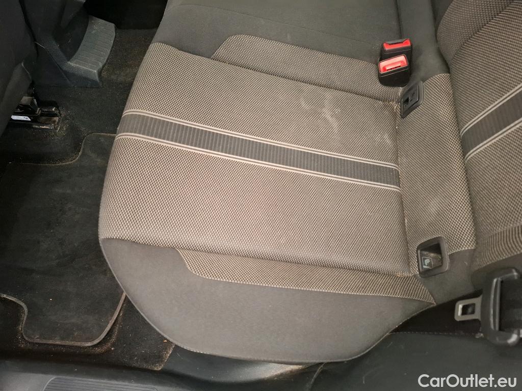  Volkswagen  T-ROC VOLKSWAGEN  / 2017 / 5P / SUV 2.0 TDI 115 LOUNGE BUS #51