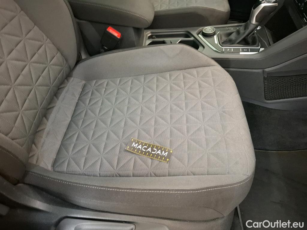  Volkswagen  Tiguan VOLKSWAGEN  / 2020 / 5P / SUV 2.0 TDI 150 DSG7 Life Business 4M #33