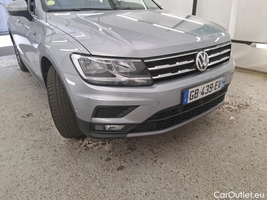  Volkswagen  Tiguan VOLKSWAGEN  Allspace / 2017 / 5P / SUV 2.0 TDI 150 DSG7 Confortline Business #25
