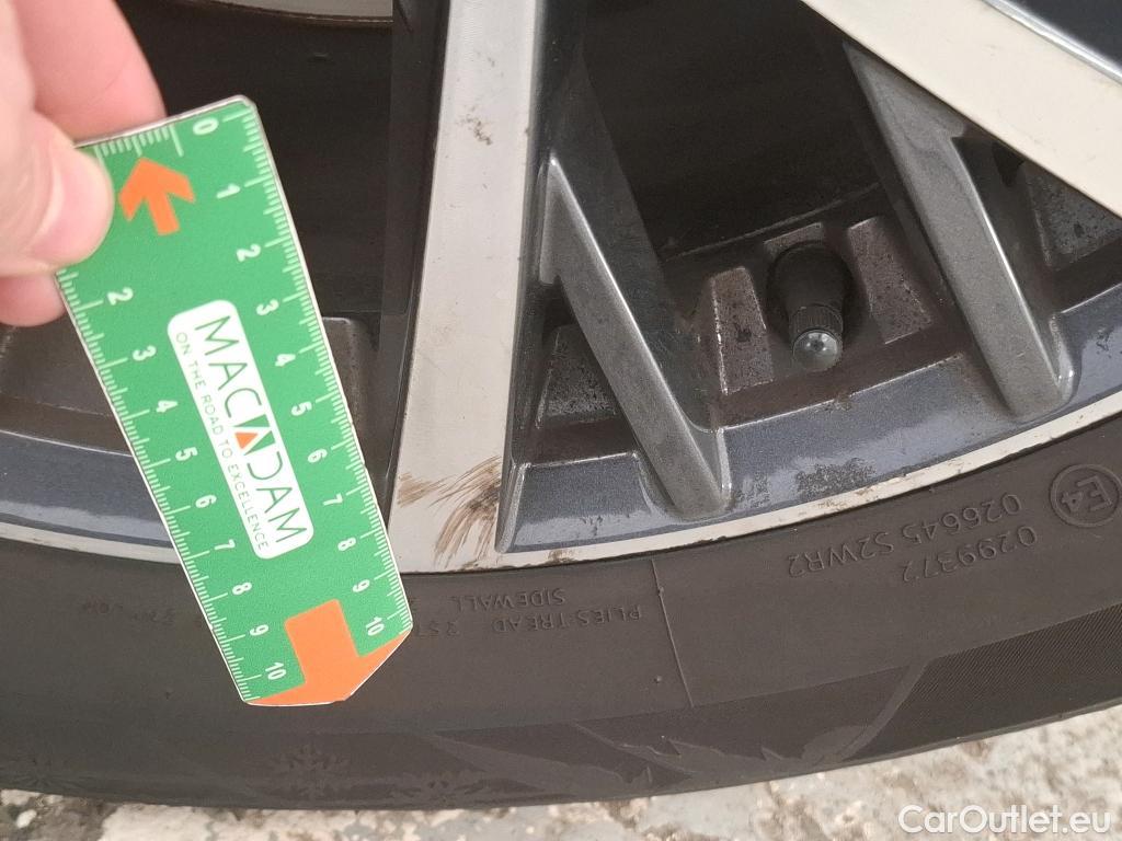  Volkswagen  Tiguan VOLKSWAGEN  Allspace / 2017 / 5P / SUV 2.0 TDI 150 DSG7 Confortline Business #41