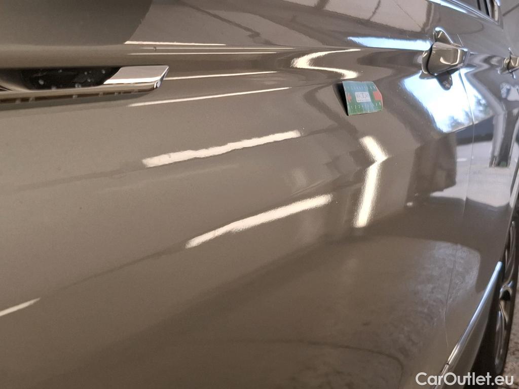  Volkswagen  Tiguan VOLKSWAGEN  Allspace / 2017 / 5P / SUV 2.0 TDI 150 DSG7 Confortline Business #19