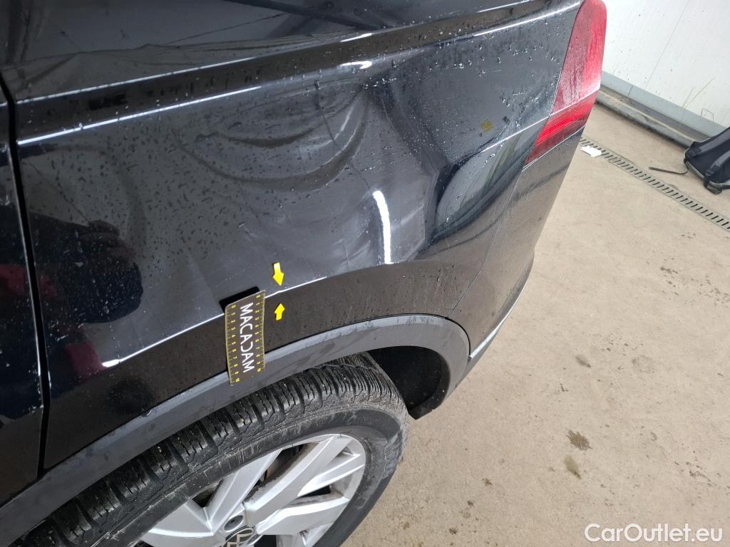  Volkswagen  Tiguan VOLKSWAGEN  / 2020 / 5P / SUV 2.0 TDI 150 DSG7 Life Business 4M #51