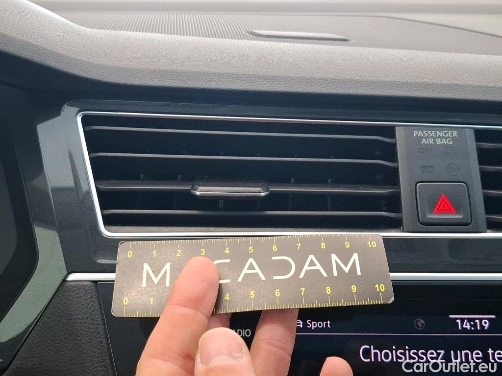  Volkswagen  Tiguan VOLKSWAGEN  / 2020 / 5P / SUV 2.0 TDI 150 DSG7 Life Business 4M #23