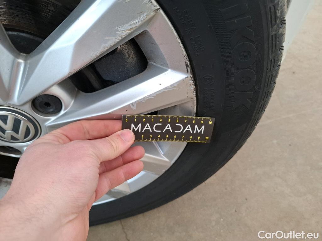  Volkswagen  Touran VOLKSWAGEN  5p Monovolume 1.6 TDI 115 DSG7 Confortline Busines BMT #29