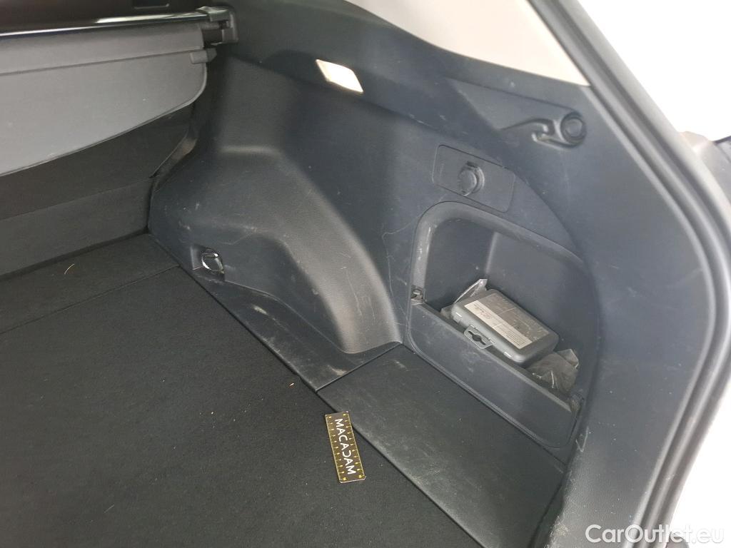  Toyota  RAV4 TOYOTA  Hybride / 2018 / 5P / SUV Hybride AWD Dynamic Business Beyond Zero #11