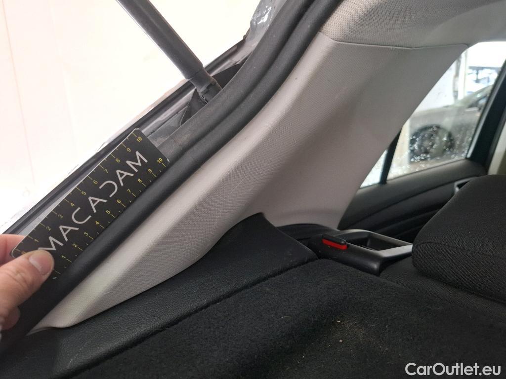  Volkswagen  T-ROC VOLKSWAGEN  / 2017 / 5P / SUV 2.0 TDI 115 LOUNGE BUS #37