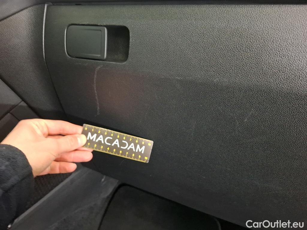  Volkswagen  Tiguan VOLKSWAGEN  / 2020 / 5P / SUV 2.0 TDI 150 DSG7 Life Business 4M #24