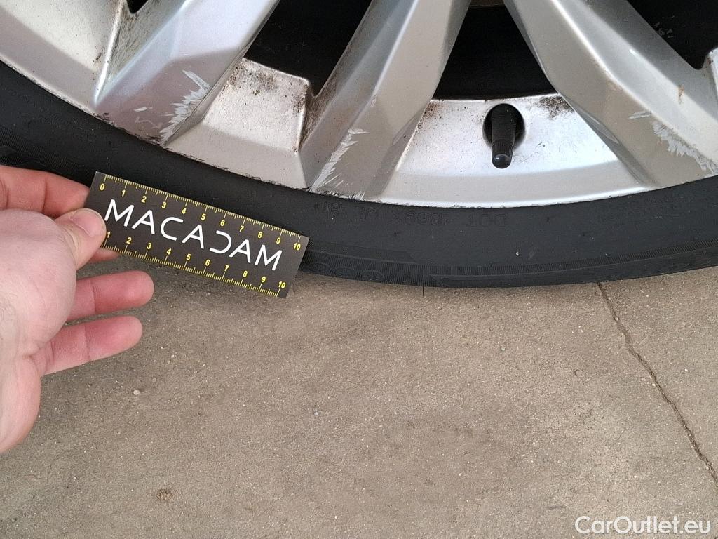  Volkswagen  Touran VOLKSWAGEN  5p Monovolume 1.6 TDI 115 DSG7 Confortline Busines BMT #34