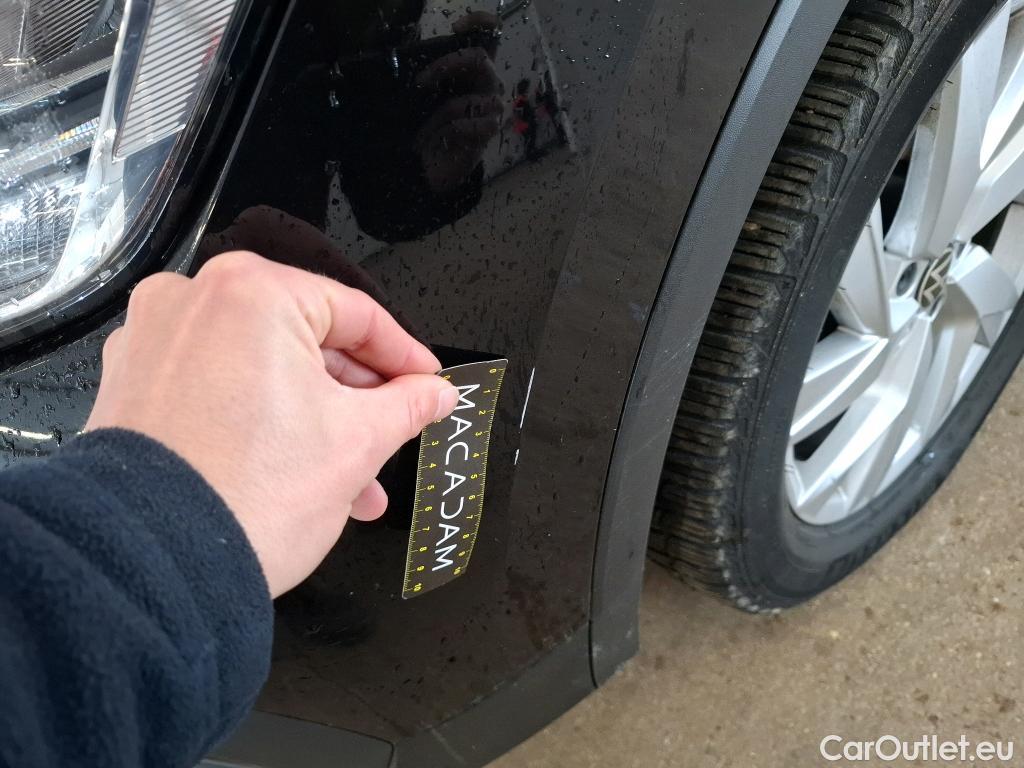  Volkswagen  Tiguan VOLKSWAGEN  / 2020 / 5P / SUV 2.0 TDI 150 DSG7 Life Business 4M #8