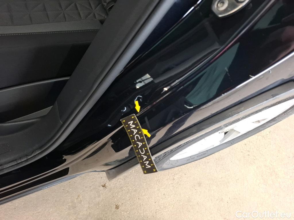  Volkswagen  Tiguan VOLKSWAGEN  / 2020 / 5P / SUV 2.0 TDI 150 DSG7 Life Business 4M #40