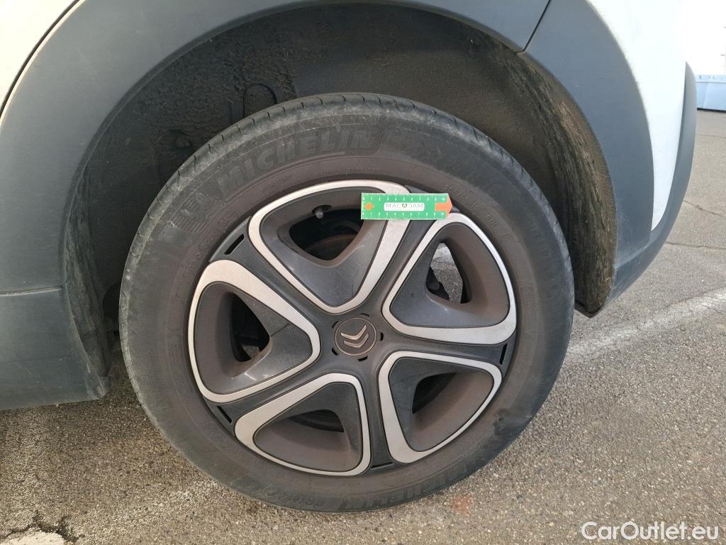  Citroen  C3  Société Feel 1.5 BlueHDI 100CV BVM5 E6dT #15