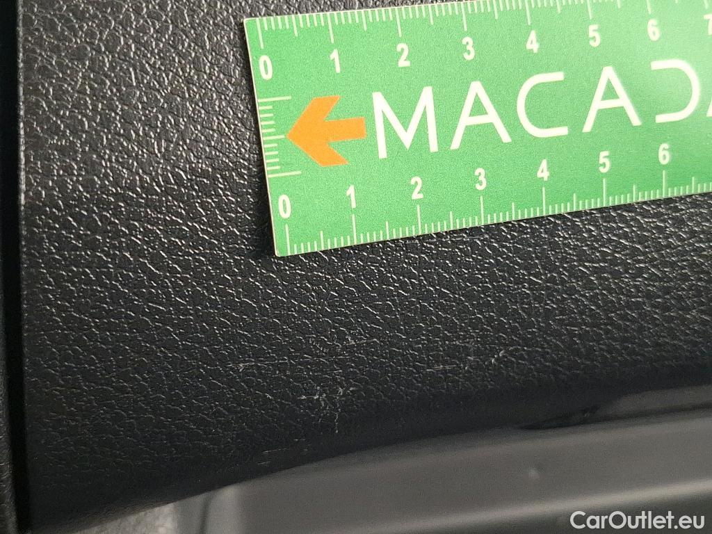  Fiat  Scudo FIAT  / 2021 / 4P / Fourgon tôlé 1.5 Mjet3 120ch 5.3 Standard Pro Lounge #23