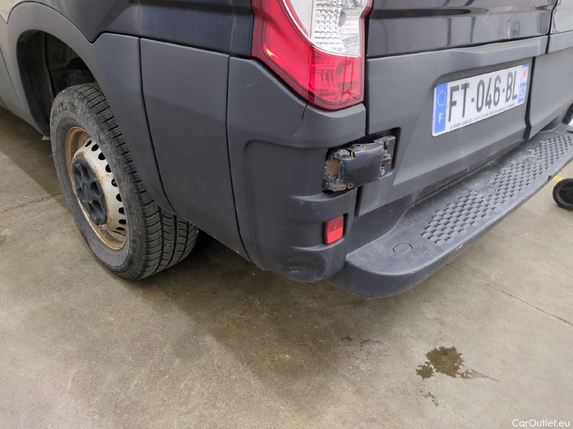  Iveco  Daily IVECO  / 2014 / 4P / Fourgon tôlé 2.3 35S16SA8 V11 H2 3520 #45