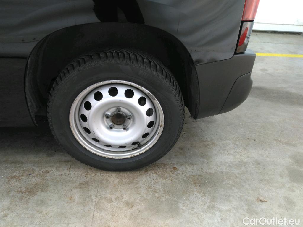  Peugeot  Partner  Premium L1 1.5 HDi 130CV BVM6 E6d #40