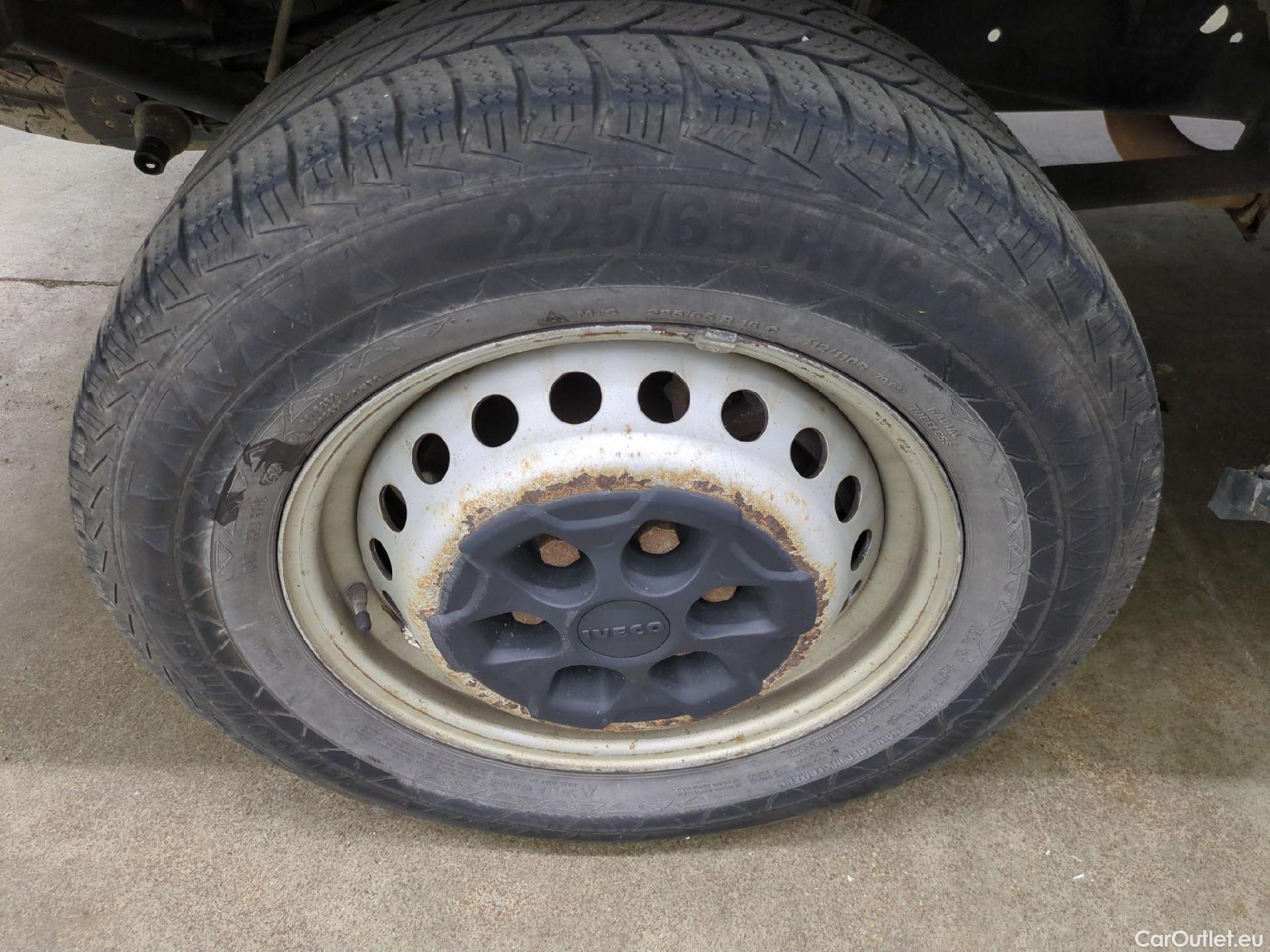  Iveco  Daily IVECO  / 2014 / 4P / Fourgon tôlé 2.3 35S16SA8 V11 H2 3520 #24