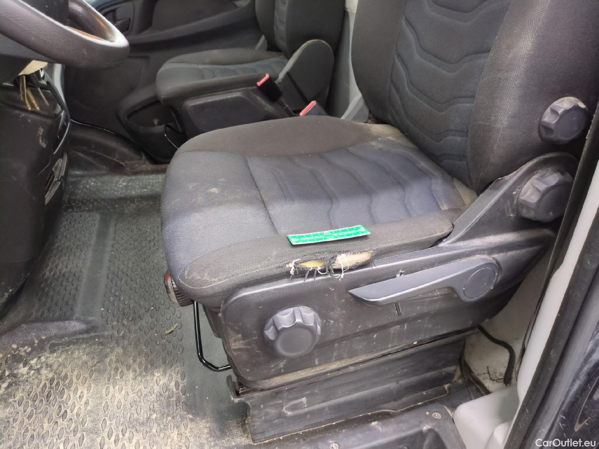  Iveco  Daily IVECO  / 2014 / 4P / Fourgon tôlé 2.3 35S16SA8 V11 H2 3520 #1