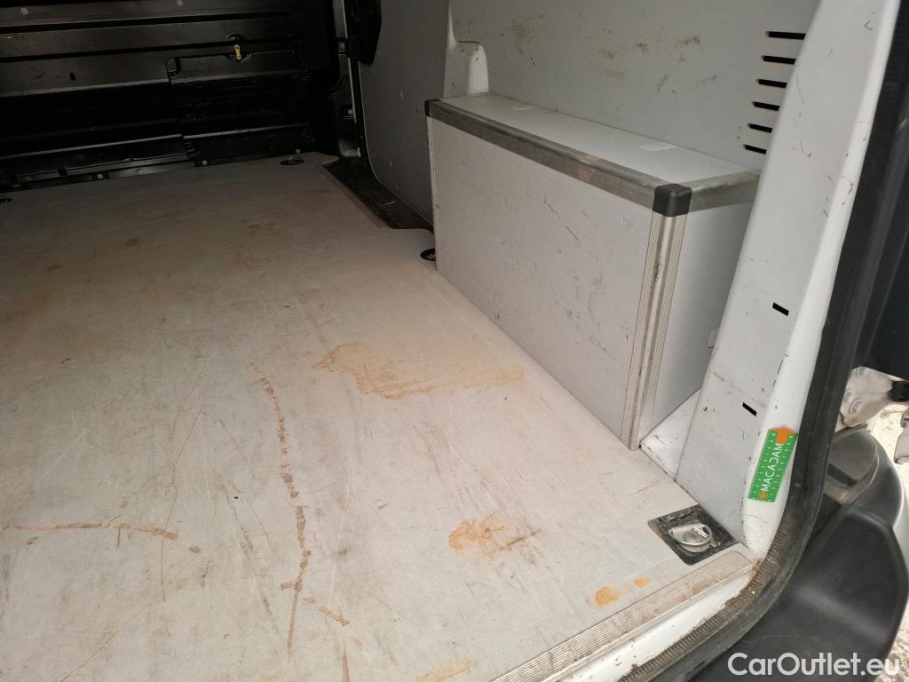  Fiat  Scudo FIAT  / 2021 / 4P / Fourgon tôlé 1.5 Mjet3 120ch 5.3 Standard Pro Lounge #8