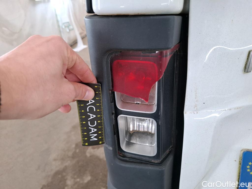  Nissan  NV300 NISSAN  VU 4p Fourgon 1.6 DCI 145 S/S N-CONNECTA L2H2 3.0T #41