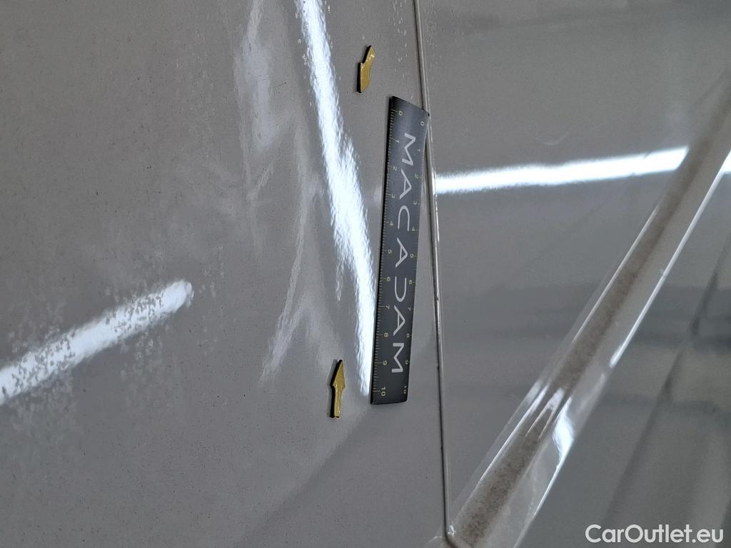  Nissan  NV300 NISSAN  VU 4p Fourgon 1.6 DCI 145 S/S N-CONNECTA L2H2 3.0T #18