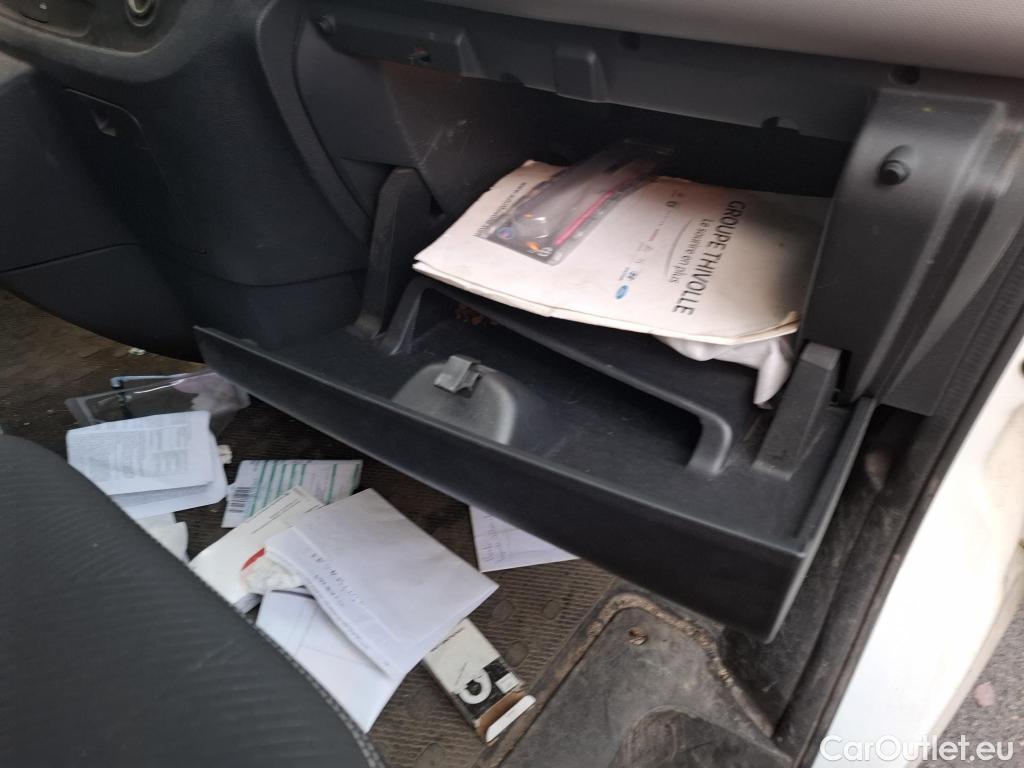  Nissan  NV300 NISSAN  VU 4p Fourgon 1.6 DCI 145 S/S N-CONNECTA L2H2 3.0T #57