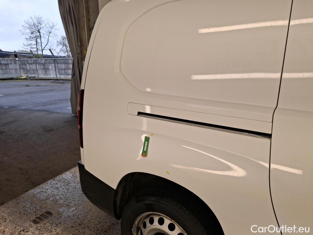  Citroen  Berlingo  Fourgon Club XL 950 1.5 BlueHDi 100CV BVM5 E6dT #4