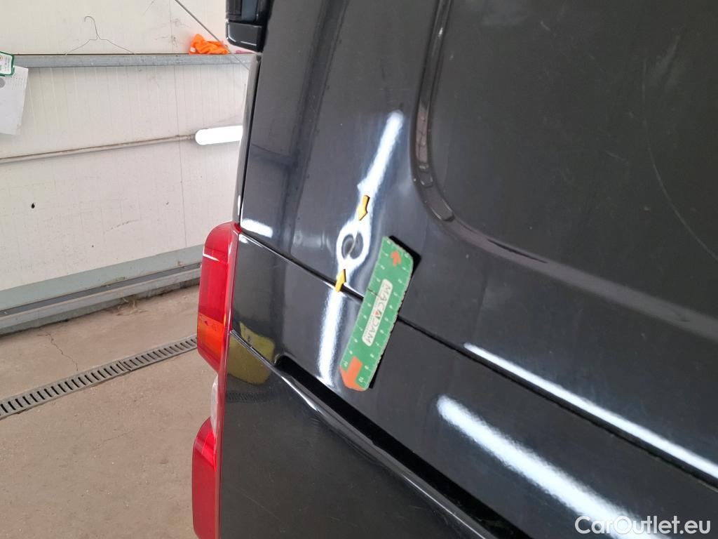  Peugeot  Expert  Fourgon Asphalt L2 2.0 HDi 120CV BVA8 E6dT #19