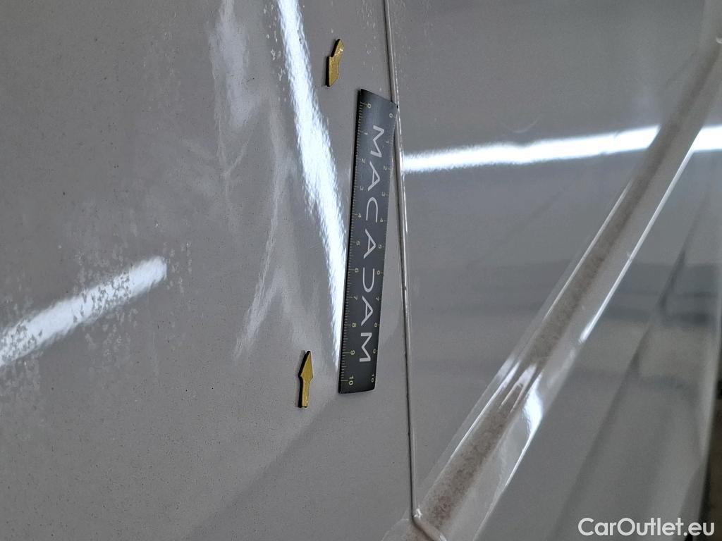  Nissan  NV300 NISSAN  VU 4p Fourgon 1.6 DCI 145 S/S N-CONNECTA L2H2 3.0T #17