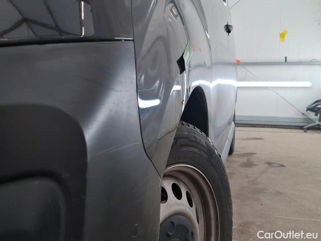  Peugeot  Expert  Fourgon Asphalt L2 2.0 HDi 120CV BVA8 E6dT #47