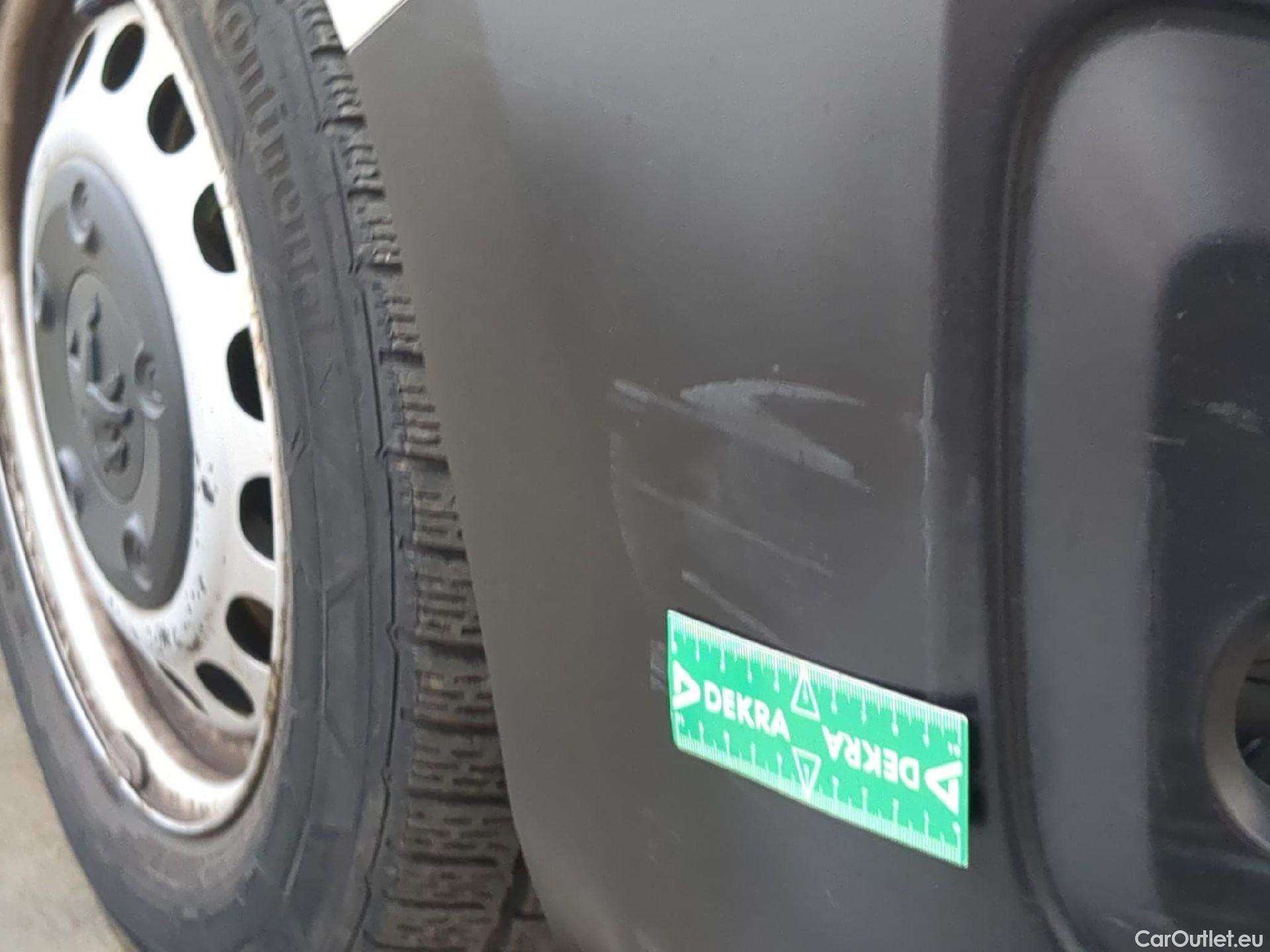  Peugeot  Expert  Fourgon Premium Pack Standard 1.6 HDi 95CV BVM5 E6 #22