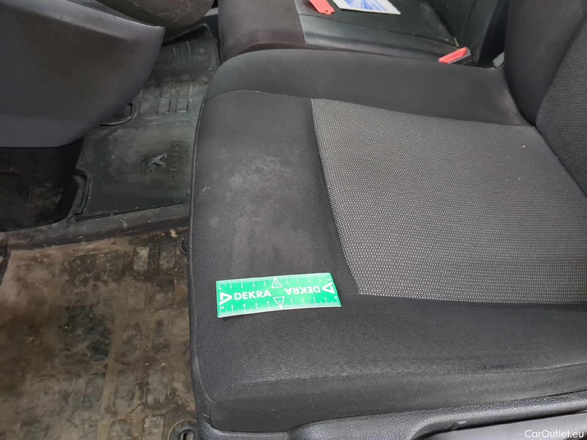  Peugeot  Expert  Fourgon Premium Pack Standard 1.6 HDi 95CV BVM5 E6 #6