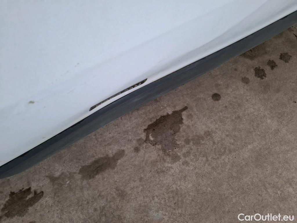  Nissan  NV300 NISSAN  VU 4p Fourgon 1.6 DCI 145 S/S N-CONNECTA L2H2 3.0T #29