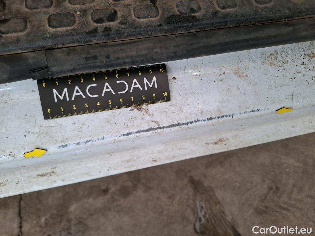  Nissan  NV300 NISSAN  VU 4p Fourgon 1.6 DCI 145 S/S N-CONNECTA L2H2 3.0T #32