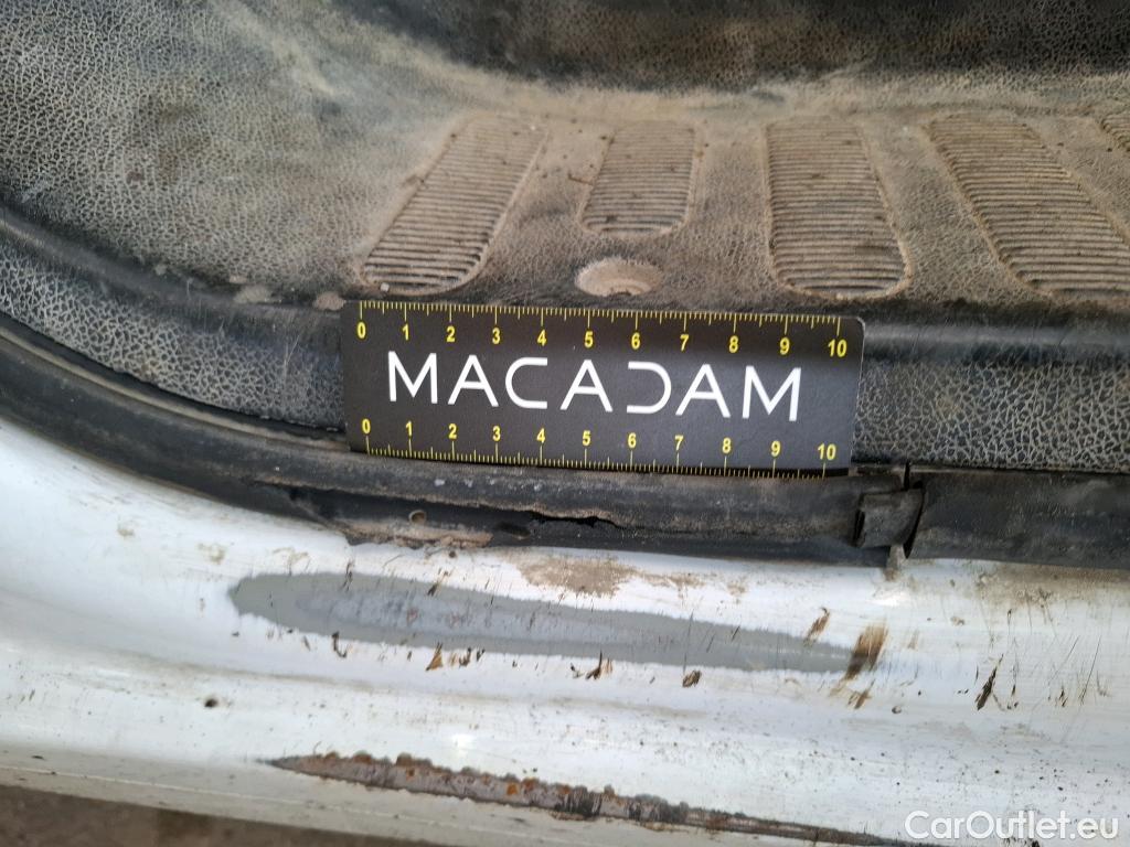  Renault  Master RENAULT  VU 4p Fourgon Gd Conf F3500 L1H1 dCi 100 #20