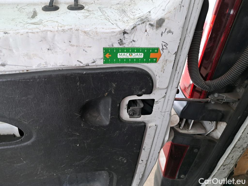  Renault  Trafic RENAULT  VU 4p VNA FG-GCF L1H1 1000 dCi 115 fourgon tôlé (V904) #94