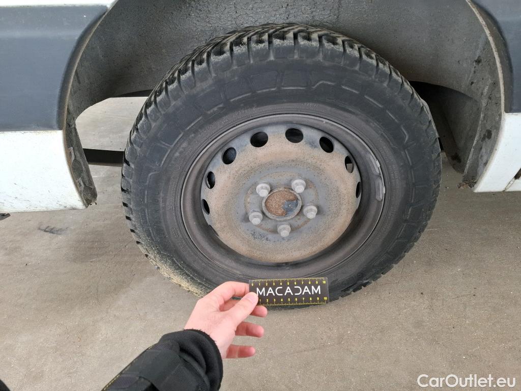  Renault  Master RENAULT  VU 4p Fourgon Gd Conf F3500 L1H1 dCi 100 #44