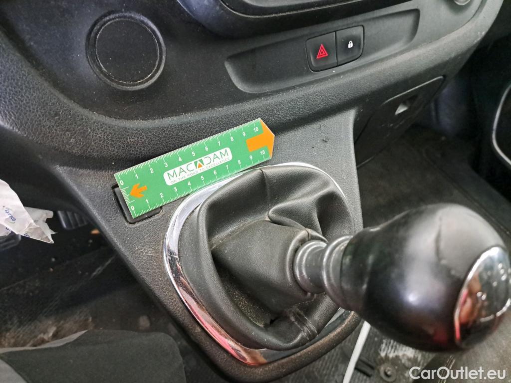  Renault  Trafic RENAULT  VU 4p VNA FG-GCF L1H1 1000 dCi 115 fourgon tôlé (V904) #80