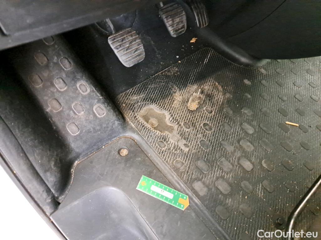  Renault  Trafic RENAULT  VU 4p VNA FG-GCF L1H1 1000 dCi 115 fourgon tôlé (V904) #73