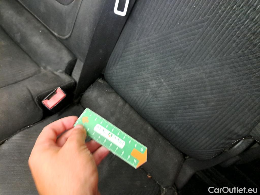  Renault  Trafic RENAULT  VU 4p VNA FG-GCF L1H1 1000 dCi 115 fourgon tôlé (V904) #101