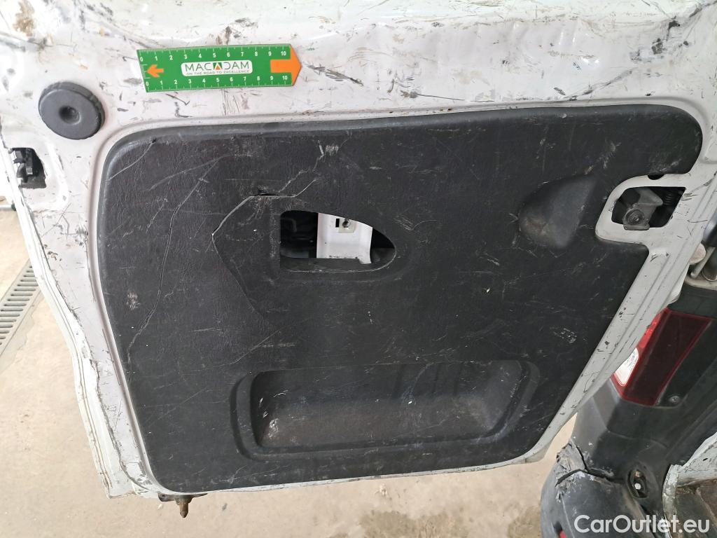  Renault  Trafic RENAULT  VU 4p VNA FG-GCF L1H1 1000 dCi 115 fourgon tôlé (V904) #85