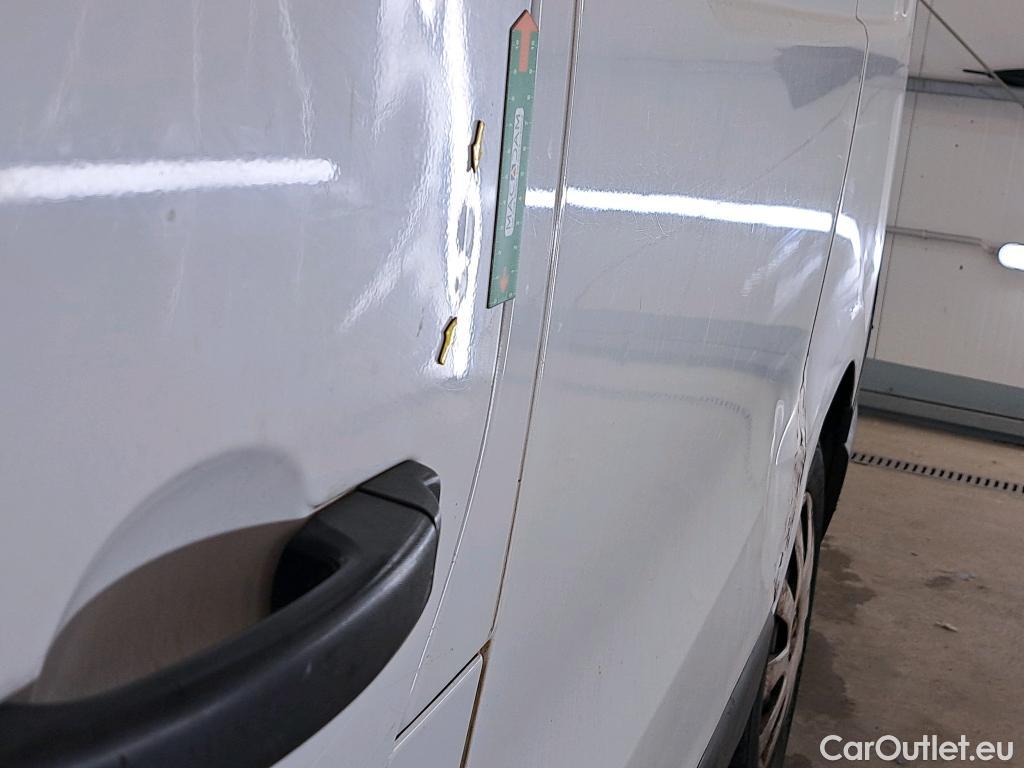  Renault  Trafic RENAULT  VU 4p VNA FG-GCF L1H1 1000 dCi 115 fourgon tôlé (V904) #79