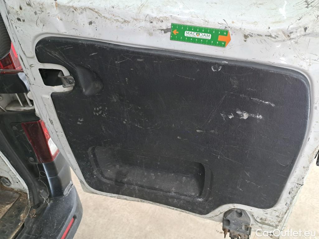  Renault  Trafic RENAULT  VU 4p VNA FG-GCF L1H1 1000 dCi 115 fourgon tôlé (V904) #82