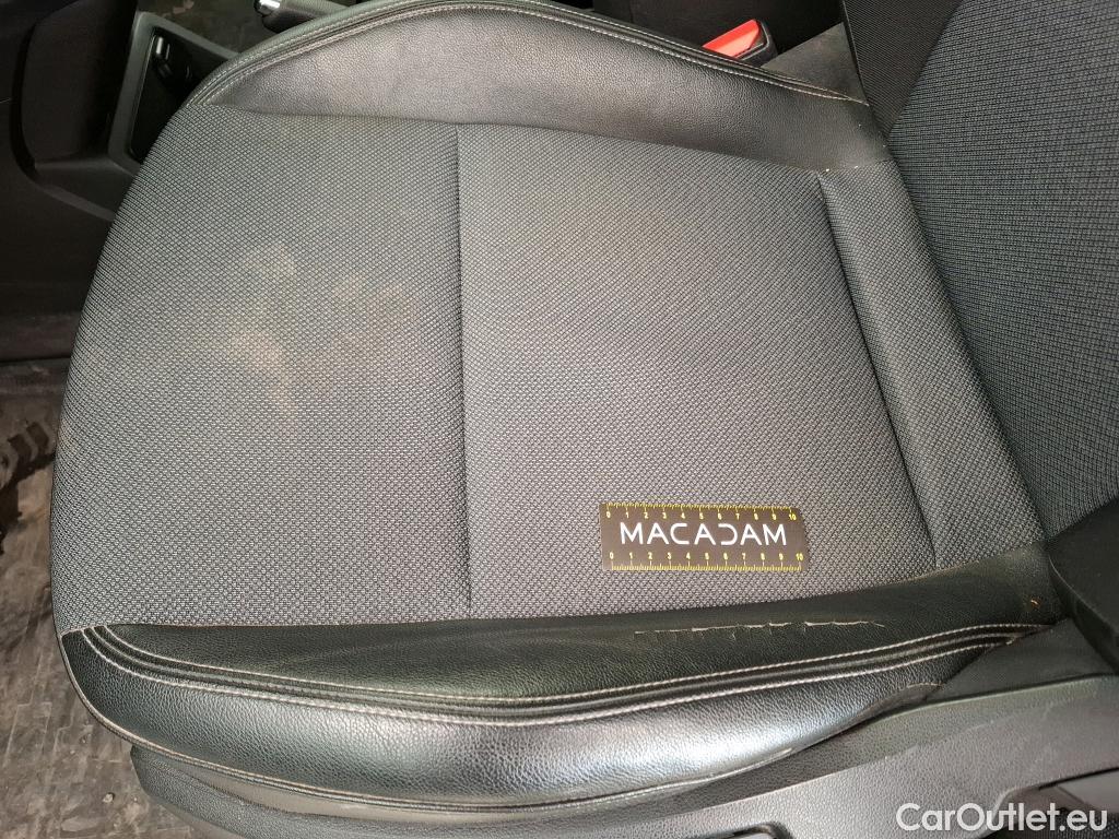  Renault  Kangoo RENAULT  / 2021 / 4P / Fourgonnette Extra - Blue dCi95 Sésame Ouvre Toi #3