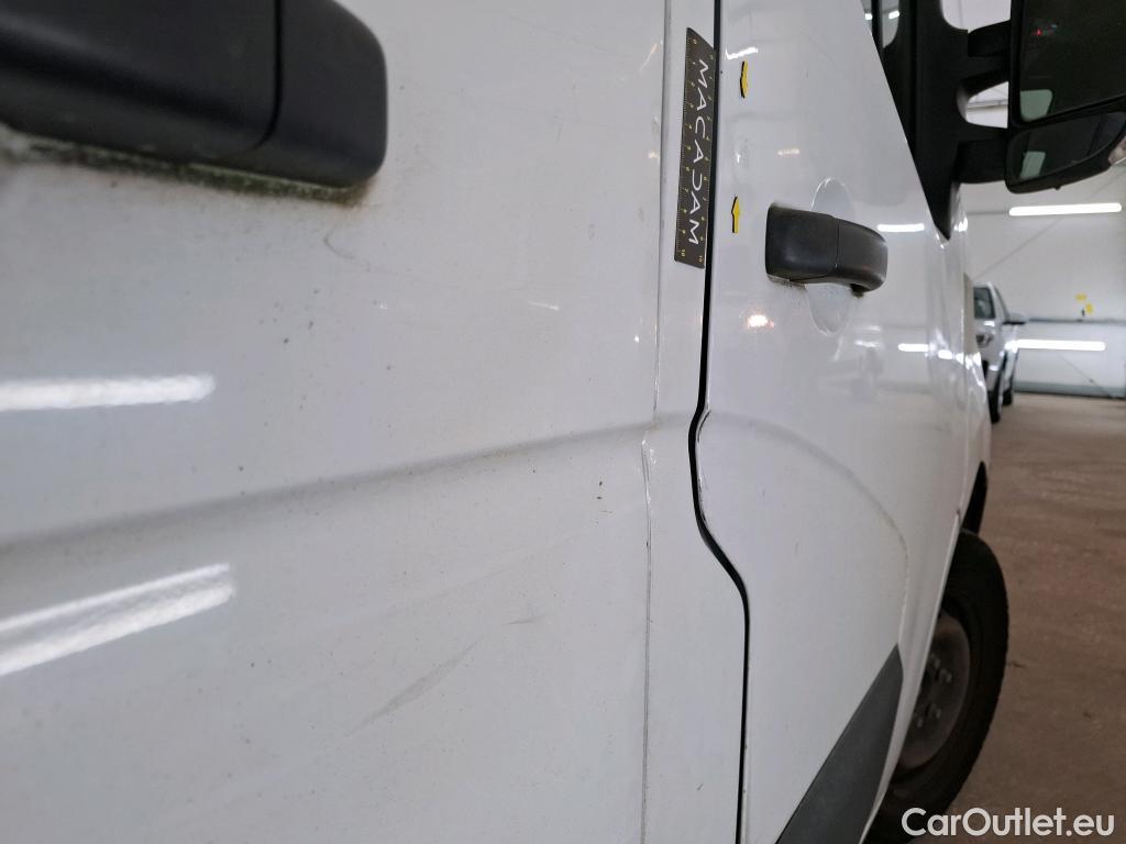  Renault  Master RENAULT  VU 4p Fourgon Gd Conf F3500 L1H1 dCi 100 #34