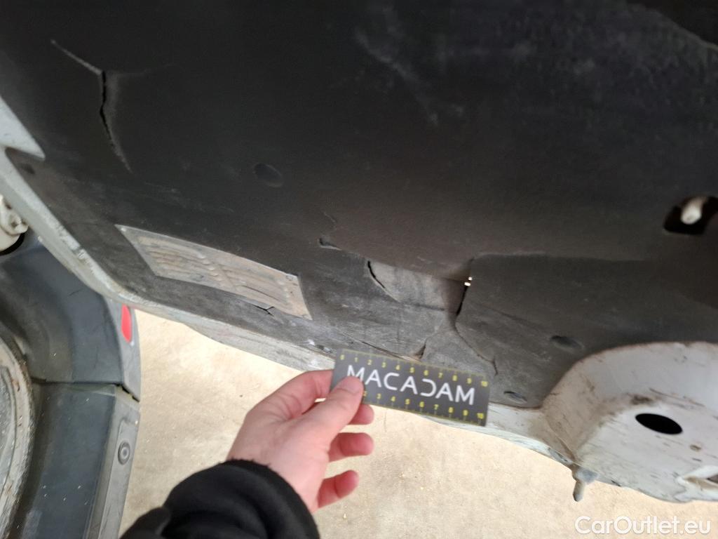  Renault  Master RENAULT  VU 4p Fourgon Gd Conf F3500 L1H1 dCi 100 #28