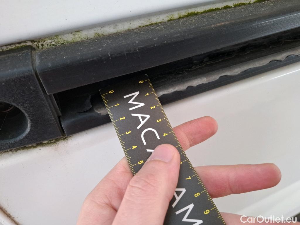  Renault  Master RENAULT  VU 4p Fourgon Gd Conf F3500 L1H1 dCi 100 #38