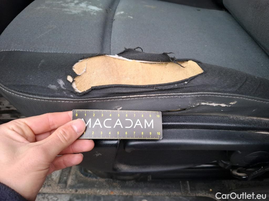  Renault  Master RENAULT  VU 4p Fourgon FG GCf TracF3500 L1H1 dCi110 S&S #18